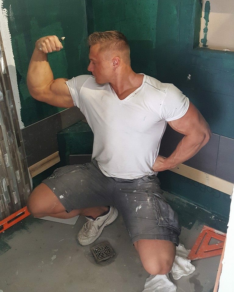 Дэви Барнс культурист
