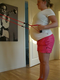 Tr%25C3%25A4ning%2Bmed%2Bgummiband%2B%25285%2529 - Ett lagom jobbigt styrkepass