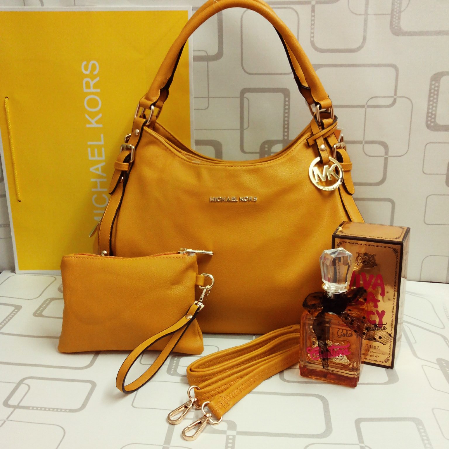 BRANDED REPLICA HANDBAGS