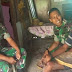 Anggota TNI di Perbatasan NTT, Beri Sembako bagi Warga Kurang Mampu