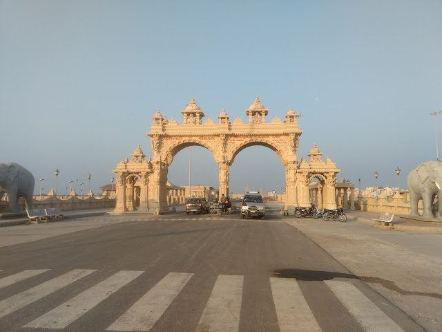 Dwarka Gate