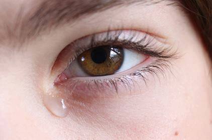 الإسعافات الأولية فى حالة إصابات العيون 