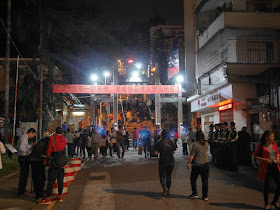 Entry to Zhongshan Park at night for the Chongyang Festival in Zhongshan