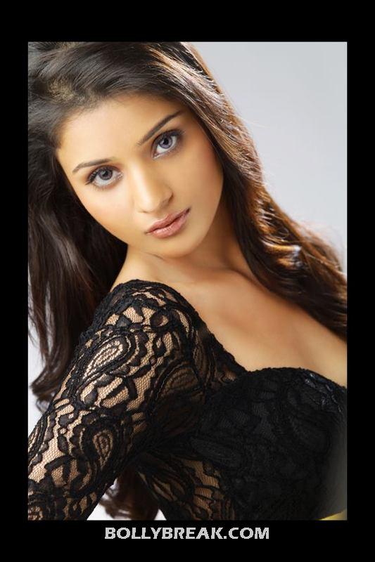 new bollywood model - (4) - Latest Hot Indian Model Pics