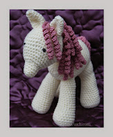 A free crochet HORSE PATTERN crochet horse free pattern