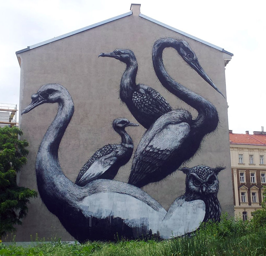 ROA New Mural In Progress, Vienna | StreetArtNews | StreetArtNews