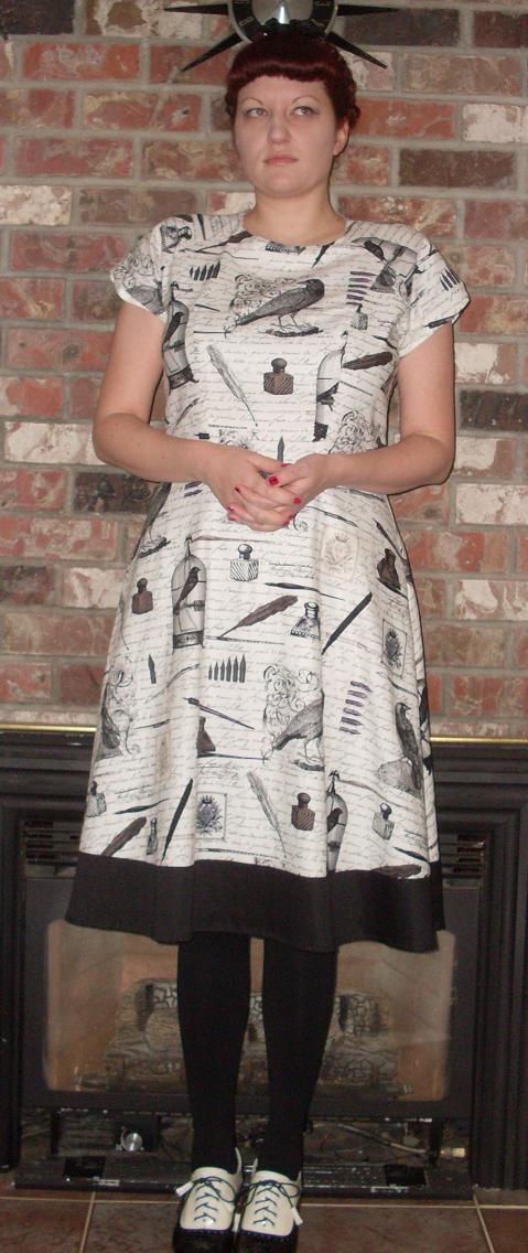 MmePolaire: Simplicity 1699 - Nevermore Dress