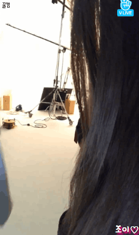 점심 기습 브이라이브 쯔위예요+먹방 정연,사나,모모,나연 출연.gif | 인스티즈