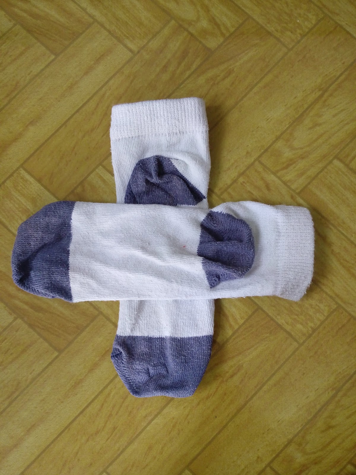 mom's reverie 3 Ways to Keep Socks In Order