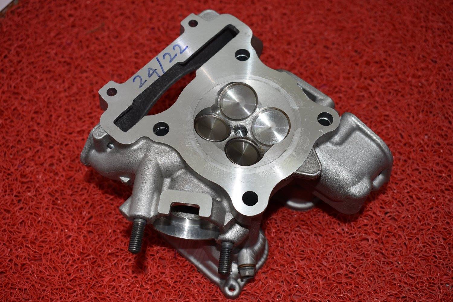 GENUINE YAMAHA CYLINDER HEAD R15 / LC135 24/22 PALEX MOTOR PARTS ONLINE STORE