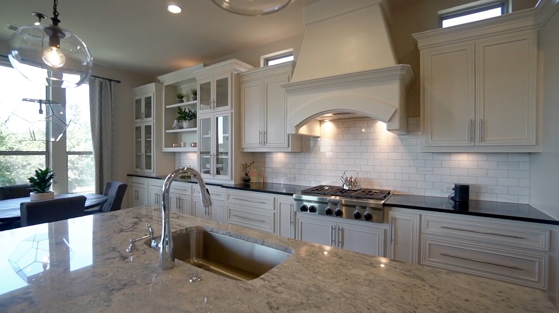 26 Interior Design Photos vs. Rocky Creek Austin Texas Luxury Home Tour