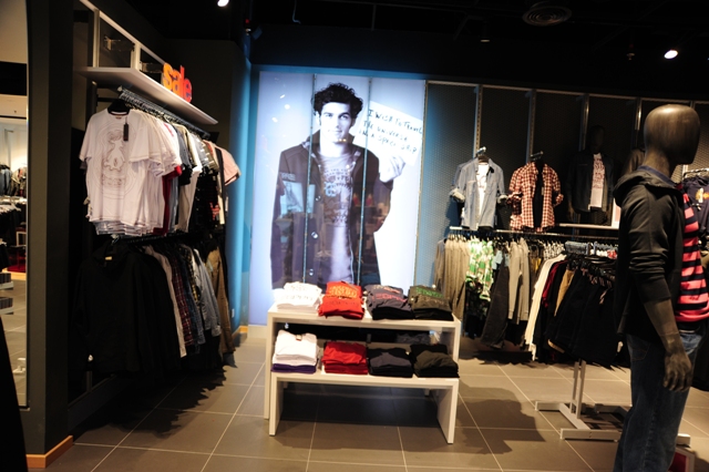 Just Norahs: ESPRIT Branches Out With New Store @1st Avenue Penang