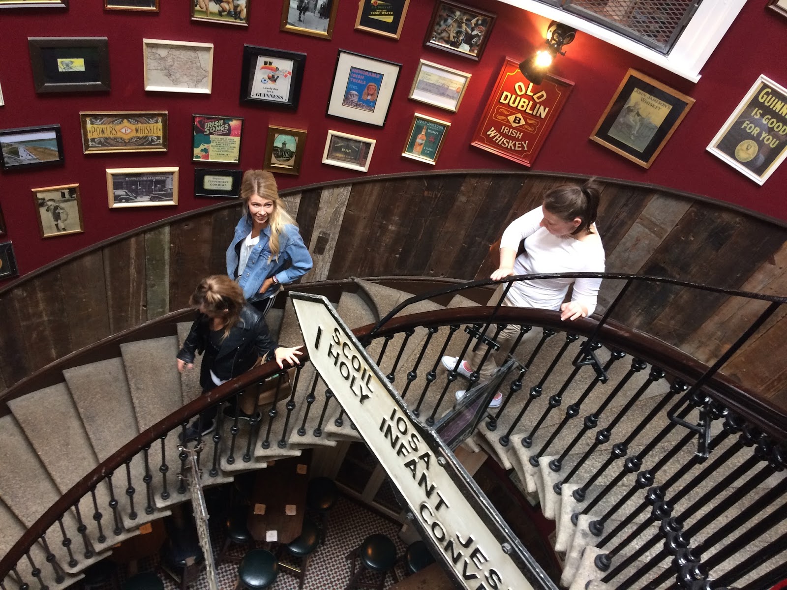 Merchant's Arch - Dublin with staircase decor