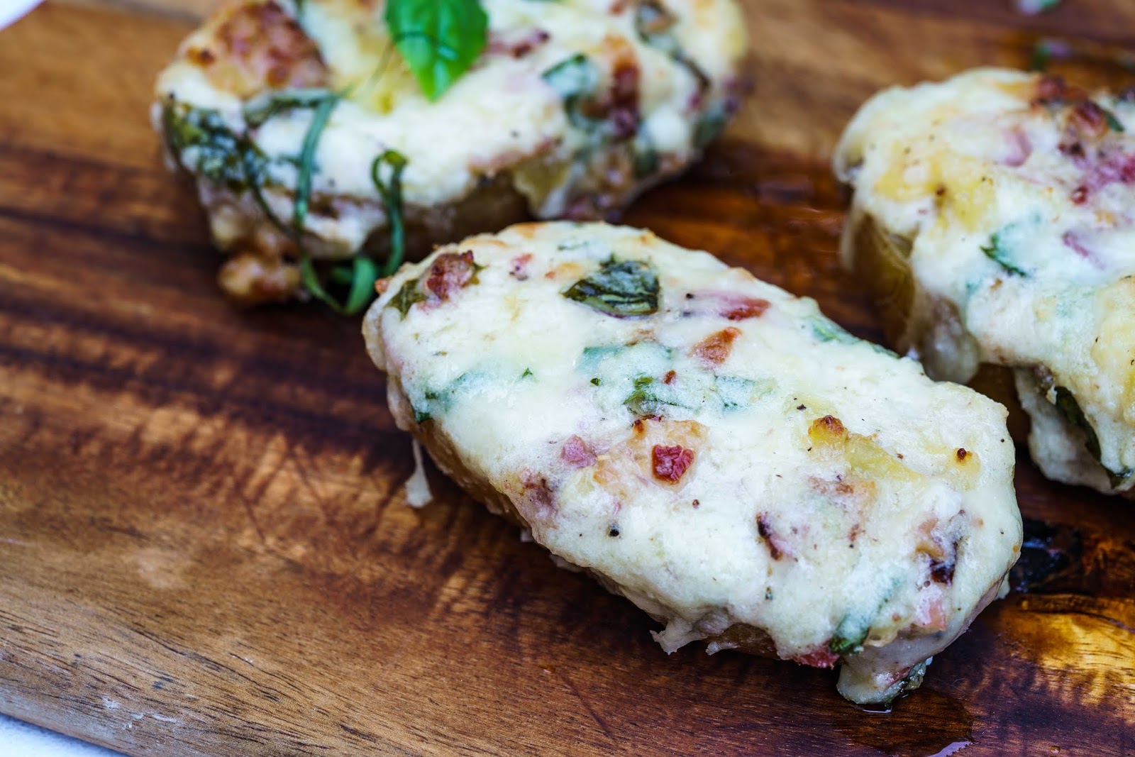 stuttgartcooking: Gebackene Kartoffeln mit einer Bacon-Käse-Füllung stuttgartcooking: Gebackene Kartoffeln mit einer Bacon-Käse-Füllung