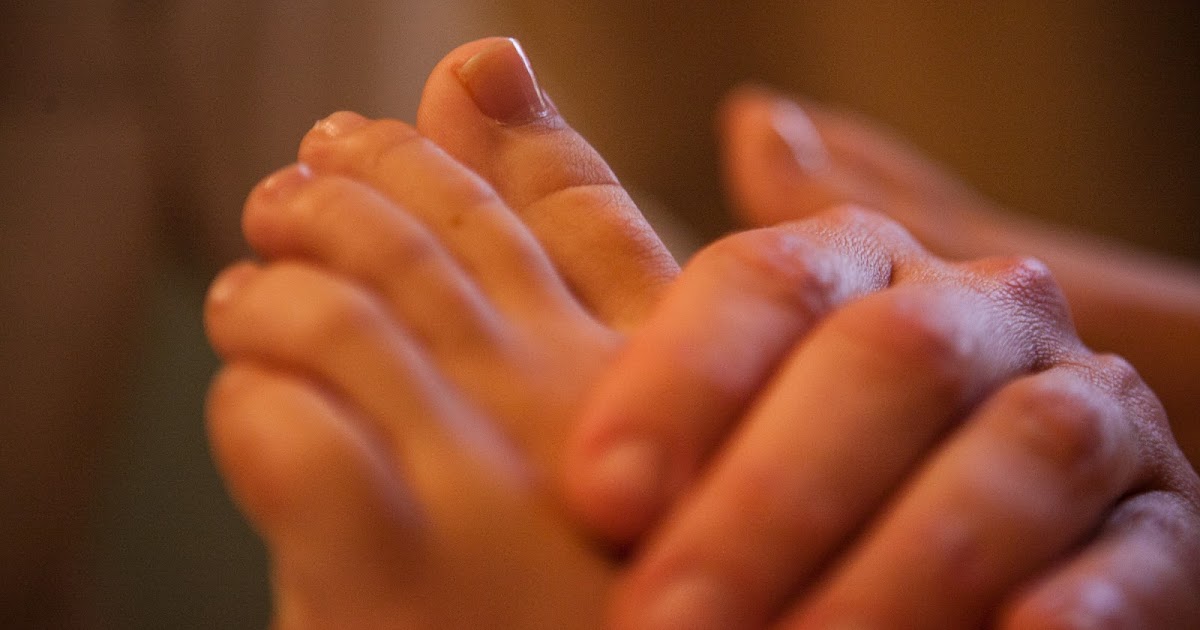 Urban Sanctuary Deep Tissue Therapeutic Foot Massage