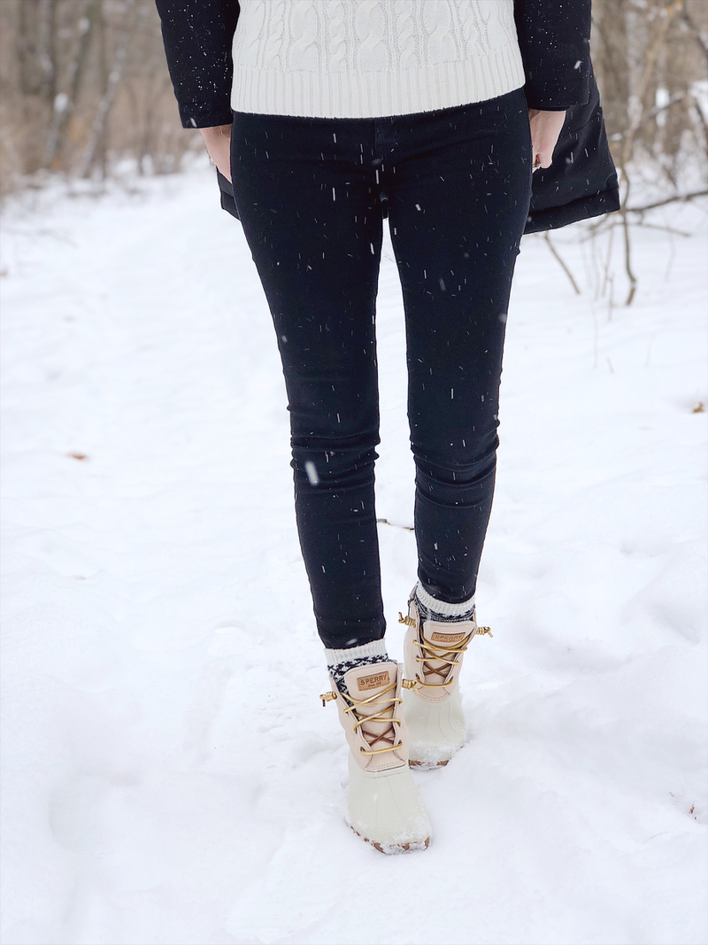 black sperry boots outfit