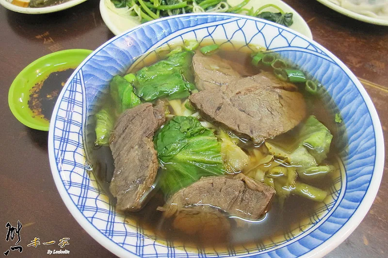 台北大學國光傳統小吃店|牛肉麵可續湯