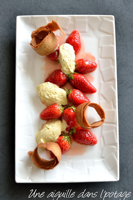 Poêlée-fraises- Plougastel- tuiles-blé noir-bretagne-dessert