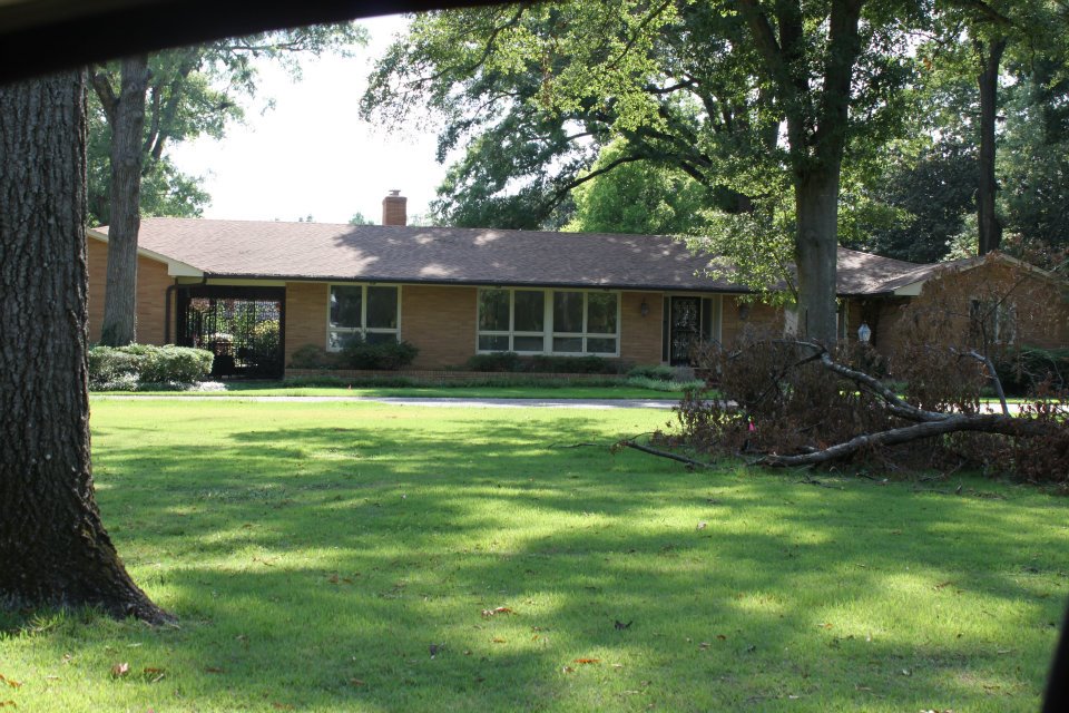 Life's New Adventure A Tour Of Greenwood, Mississippi