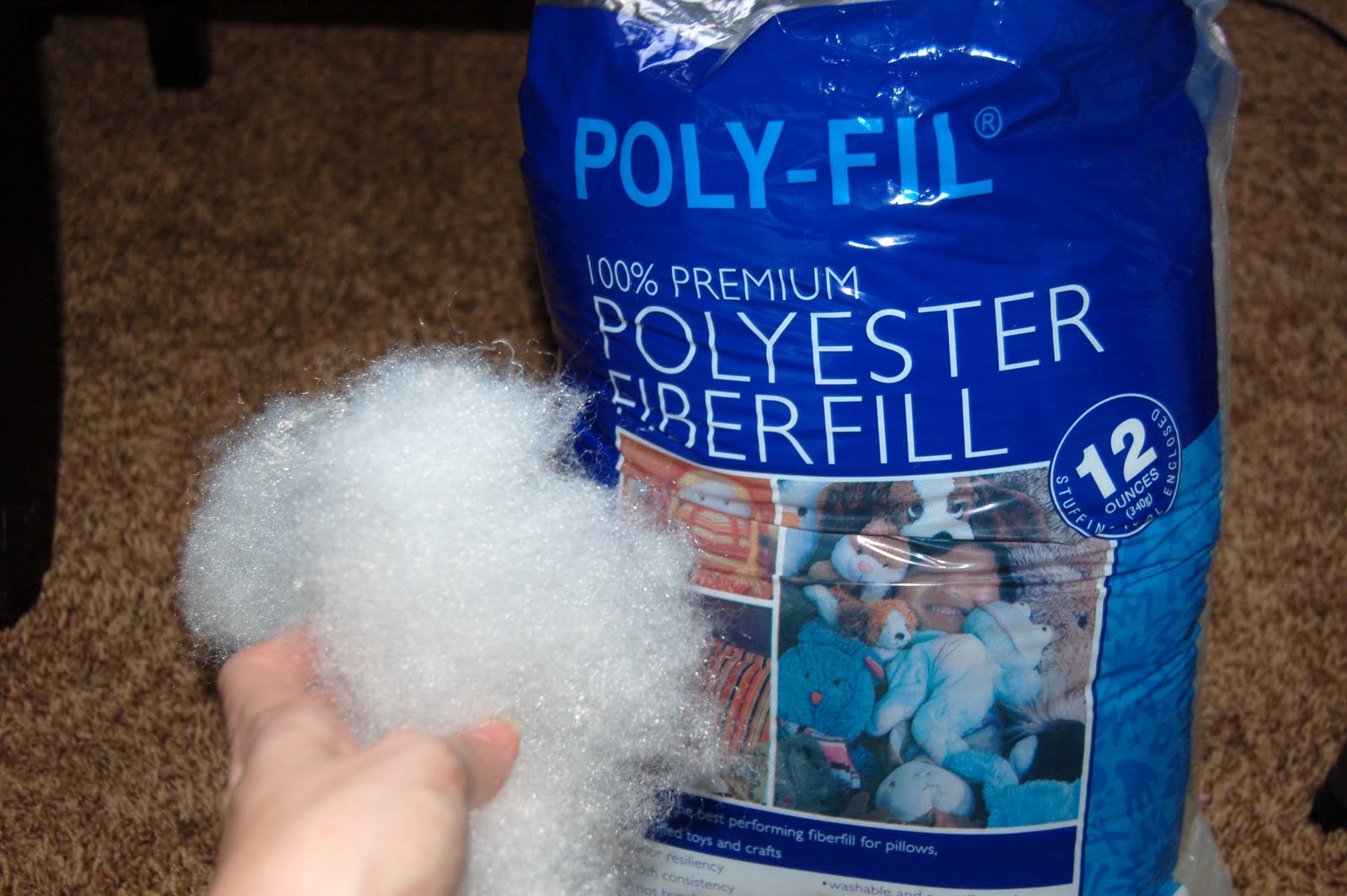 Easiest Pillow You Will Ever Make - Scattered Thoughts of a Crafty Mom by Jamie Sanders