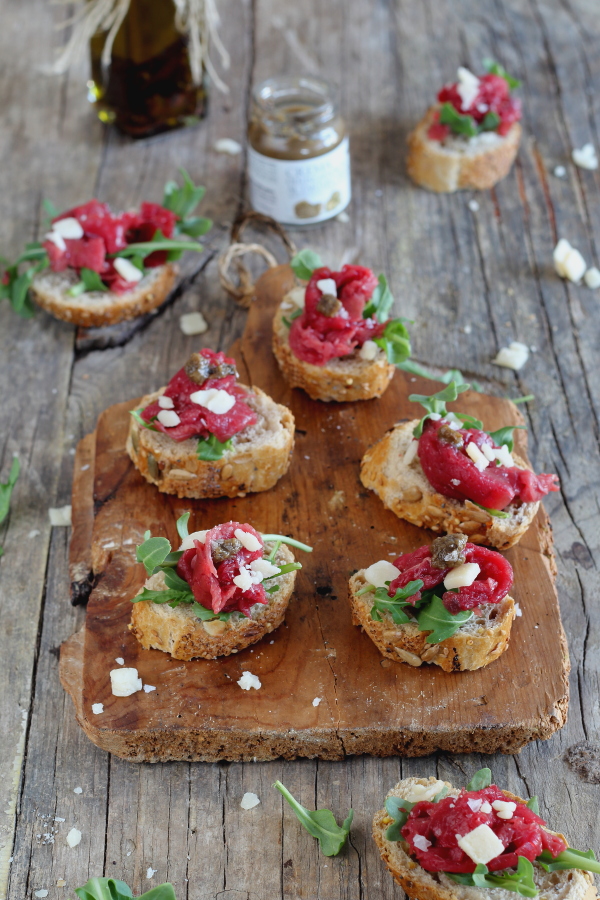  Carpaccio de ternera con crema tartufata