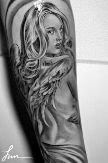 tatuaje de angeles y alas