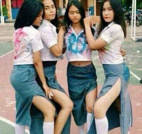 Berikut Ini Beberapa Foto Kelulusan Siswa Sma Yang Tengah Di Singgung Oleh Para Pemakai Media Sosial Bagaimana Menurut Anda Berikut Ini Beberapa Foto Kelulusan Siswa Sma Yang Tengah Di Singgung Oleh Para Pemakai Media Sosial Bagaimana Menurut Anda