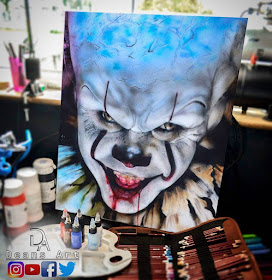 15-Pennywise-It-Dean-McCann-Superheroes-Villains-Monsters-and-Robot-Drawings-www-designstack-co