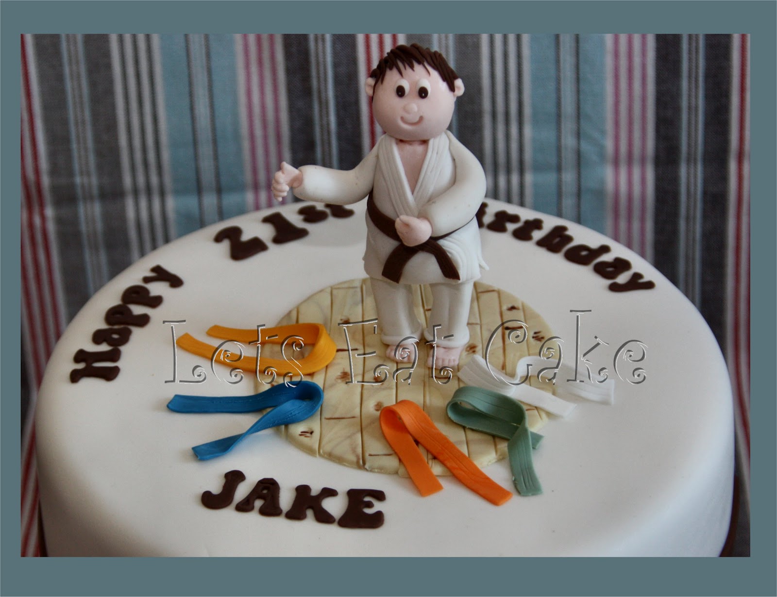 the pink spatula Judo cake…. the pink spatula Judo cake….