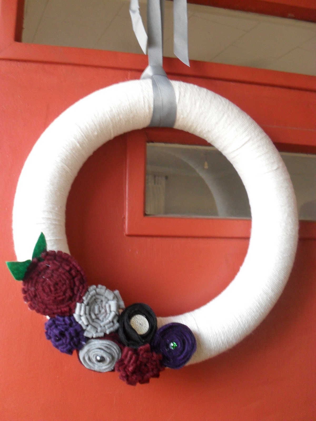 The Remodeled Life Yarn & Felt Flower Wreath (Under 5)
