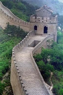 (Gambar) Tembok Besar China PALSU Untuk Menipu Pelancong