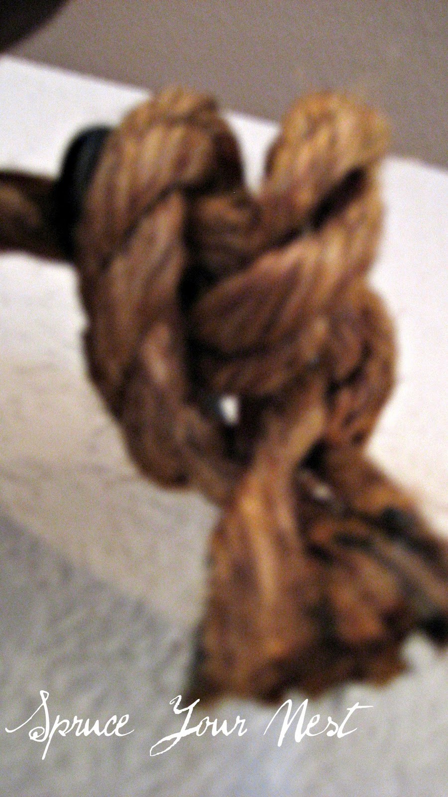 Spruce Your Nest: Rope Curtain Rod