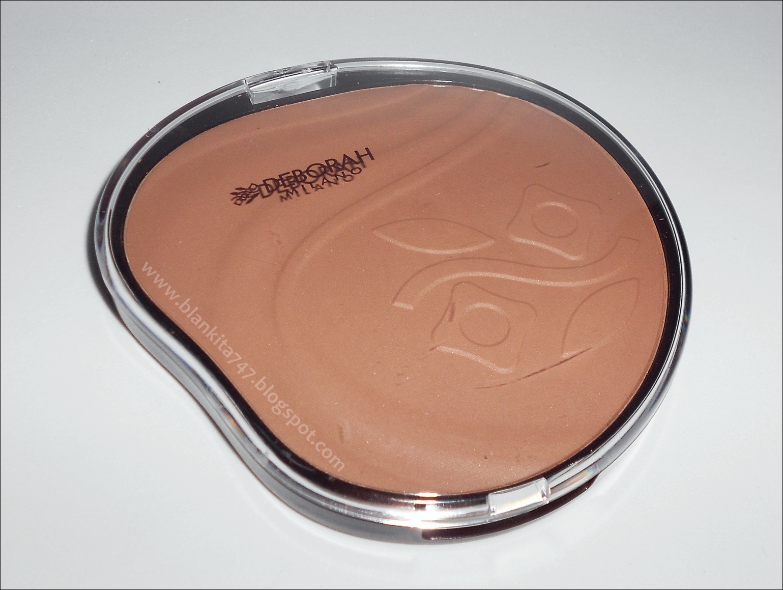 Nunca Tengo Suficiente Polvos de Sol Maxi Terra Bronze Attraction