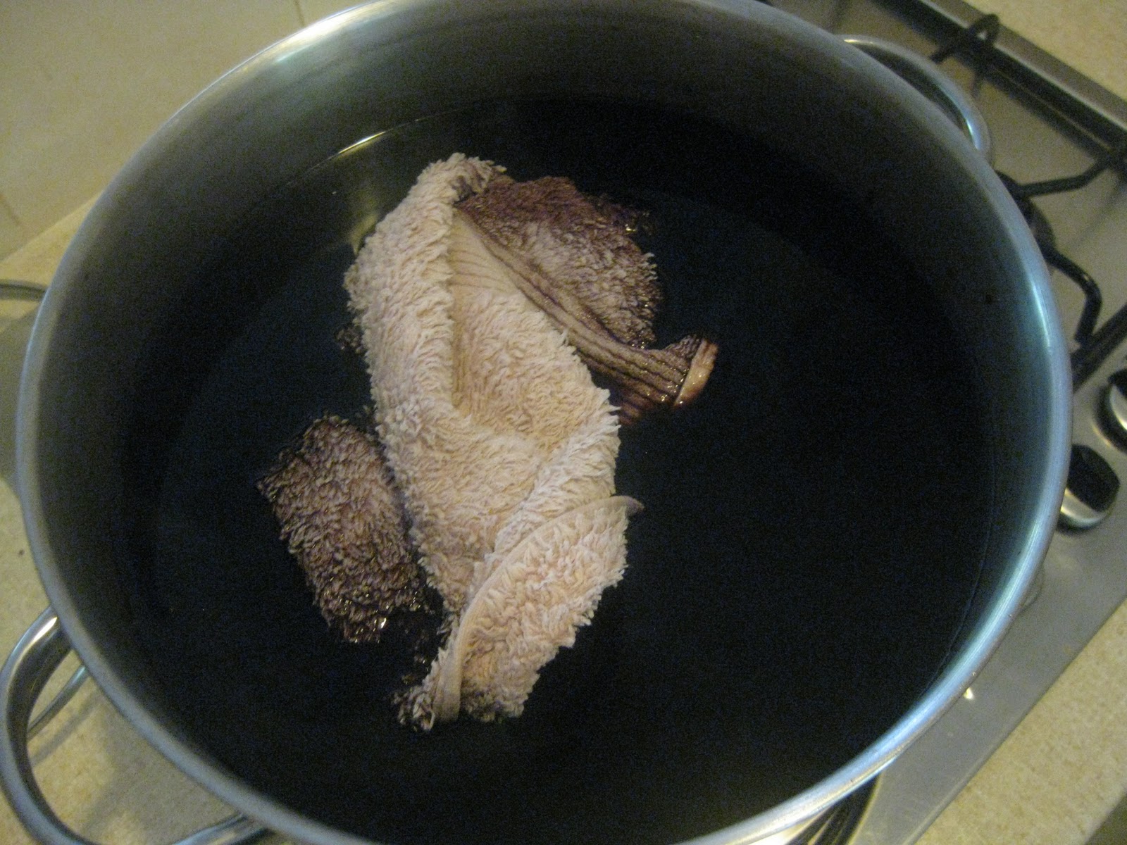 Dying my worn faded bath towels successfully!