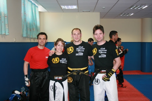 KICK BOXING – Deportistas Club de Boxeo se examinan para el pase de grados de cinturón negro - Deportes Ávila