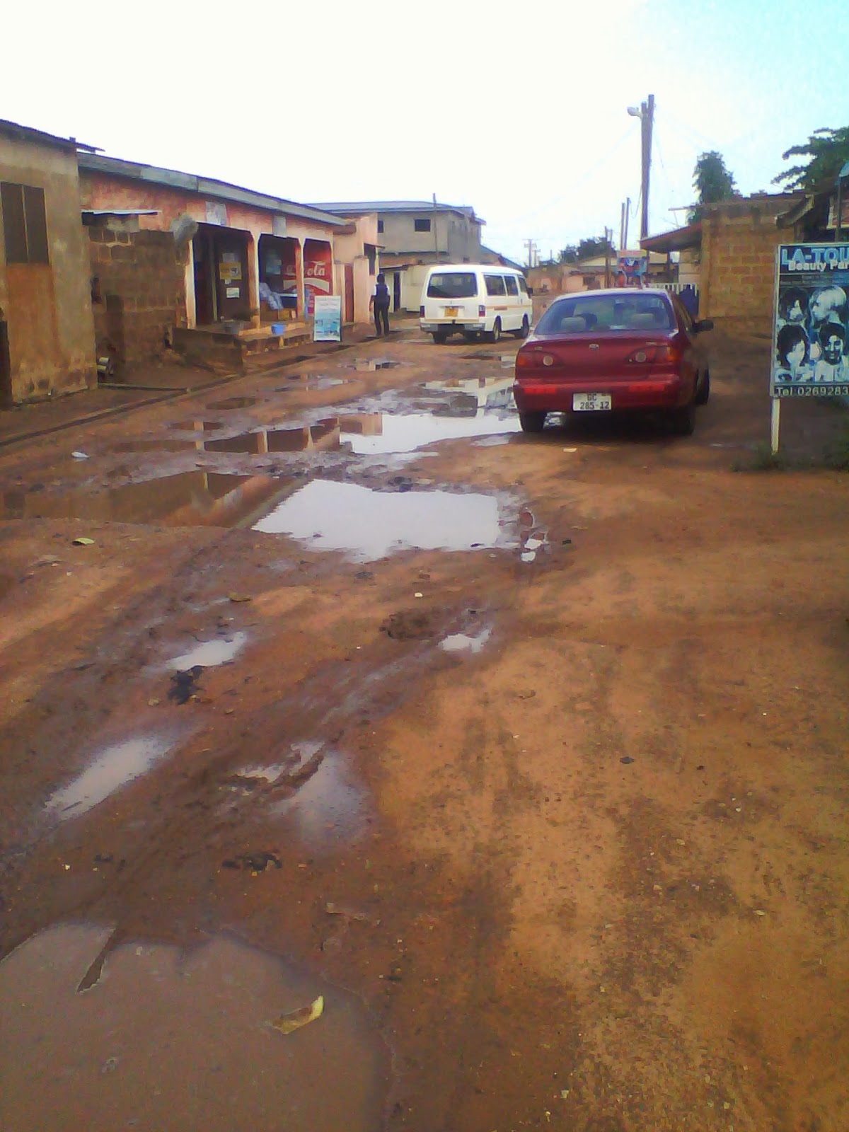 ROAD TRANSPORT IN GHANA BENEFITS AND CHALLENGES.