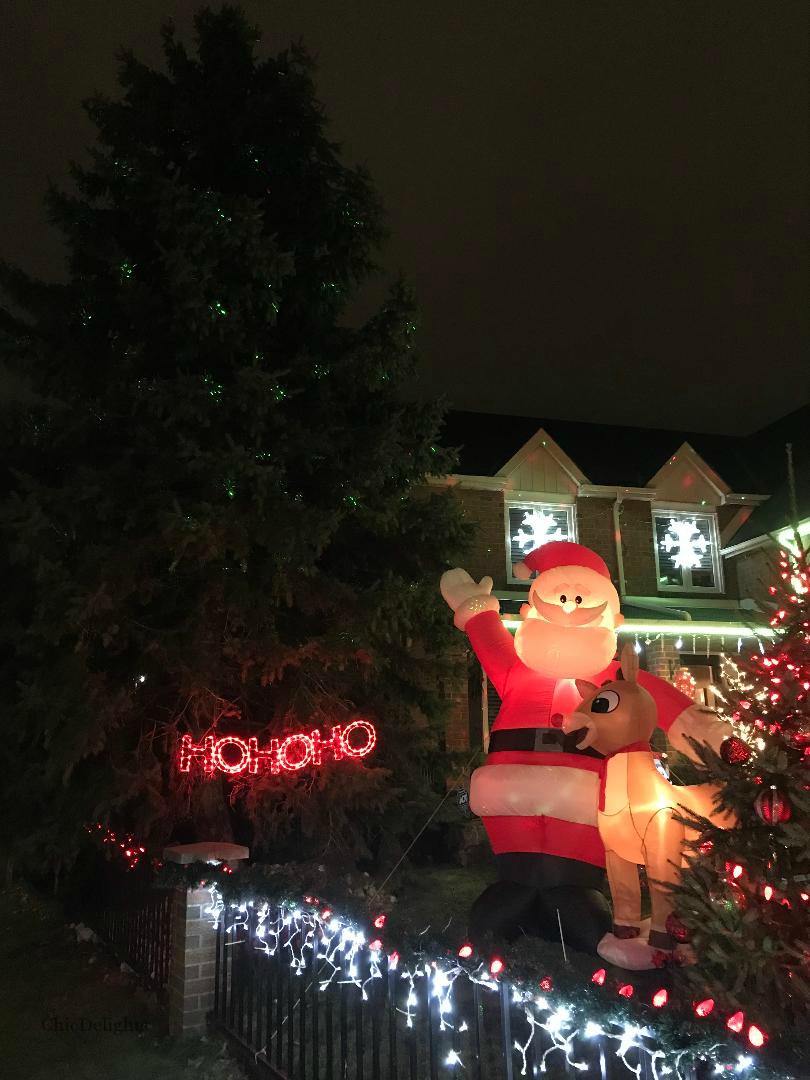 Christmas In the Neighbourhood Chic Delights