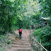 Nyaris Menyerah, Main ke Gunung Munara