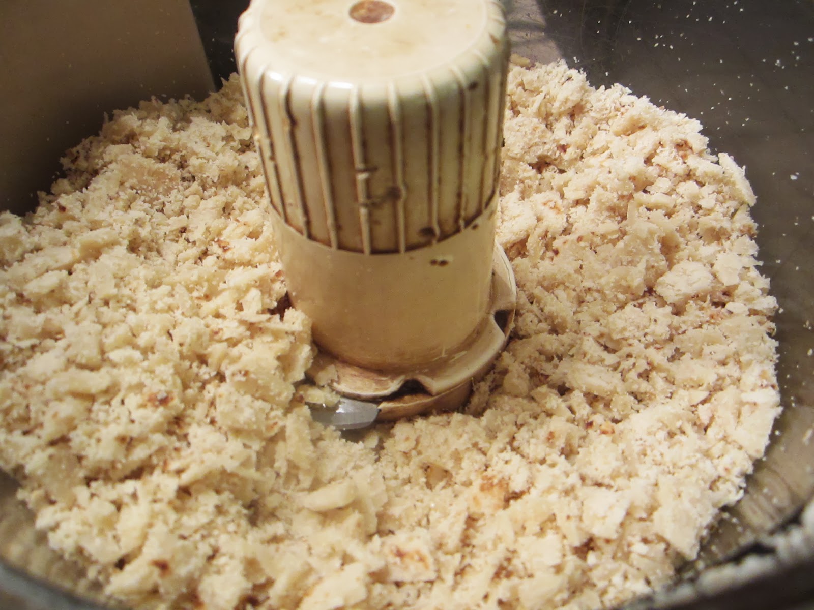 Effortnesslessly: Corn Tortilla Crusted Eggs