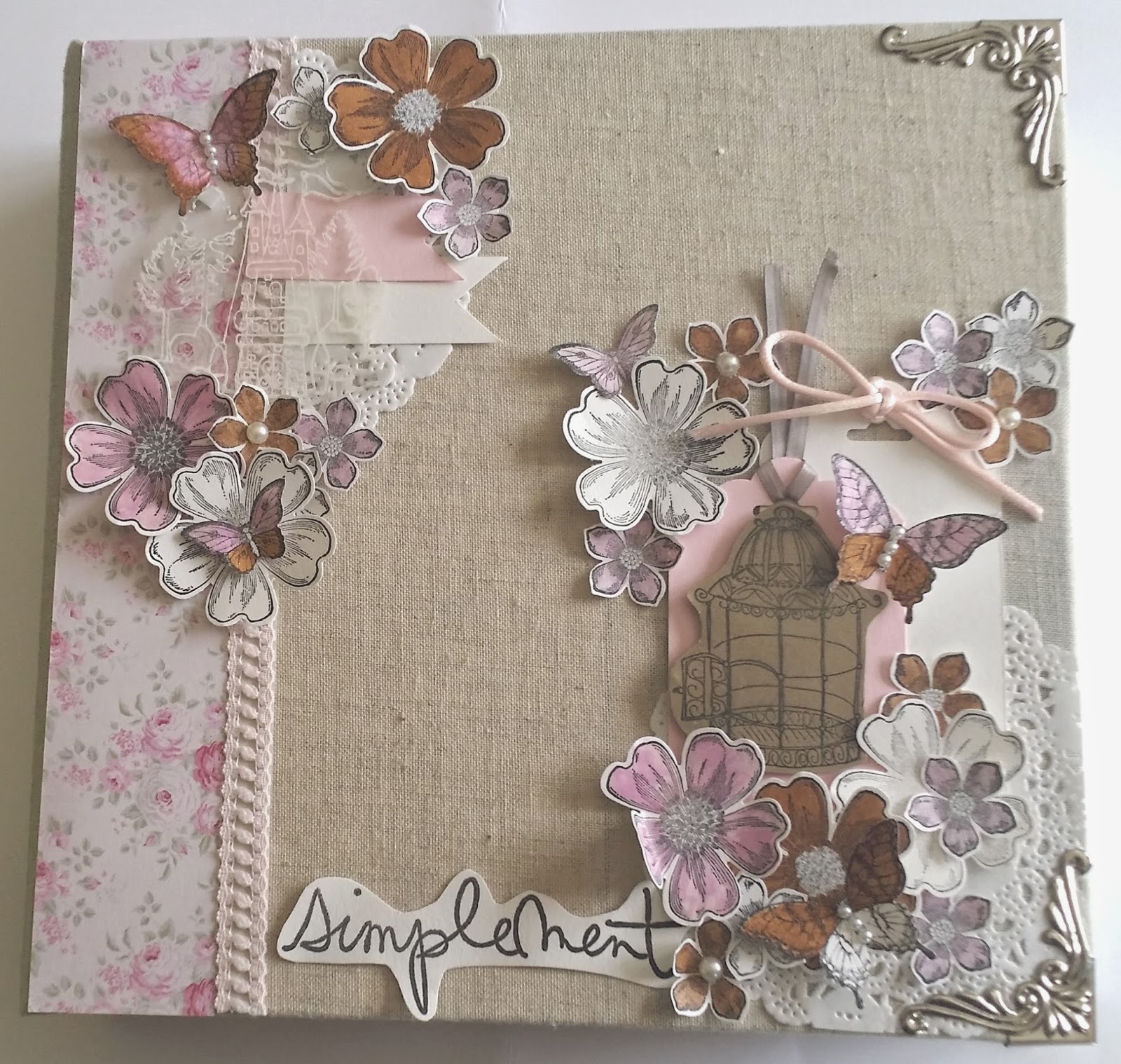 alicea cook and scrap MINI ALBUM SHABBY FLEURS ET PAPILLONS