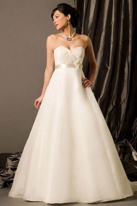 Nouvelles de la mode mariage: Robes de mari?�e Cendrillon