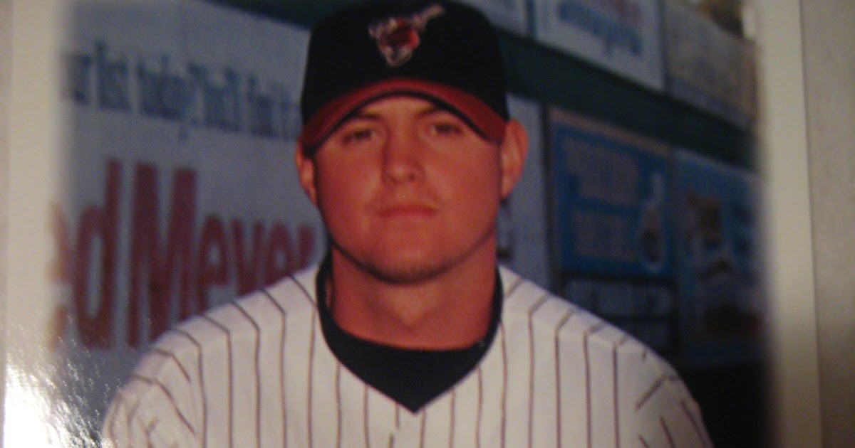 Baseball Cards Come to Life! Justin Williams on baseball cards