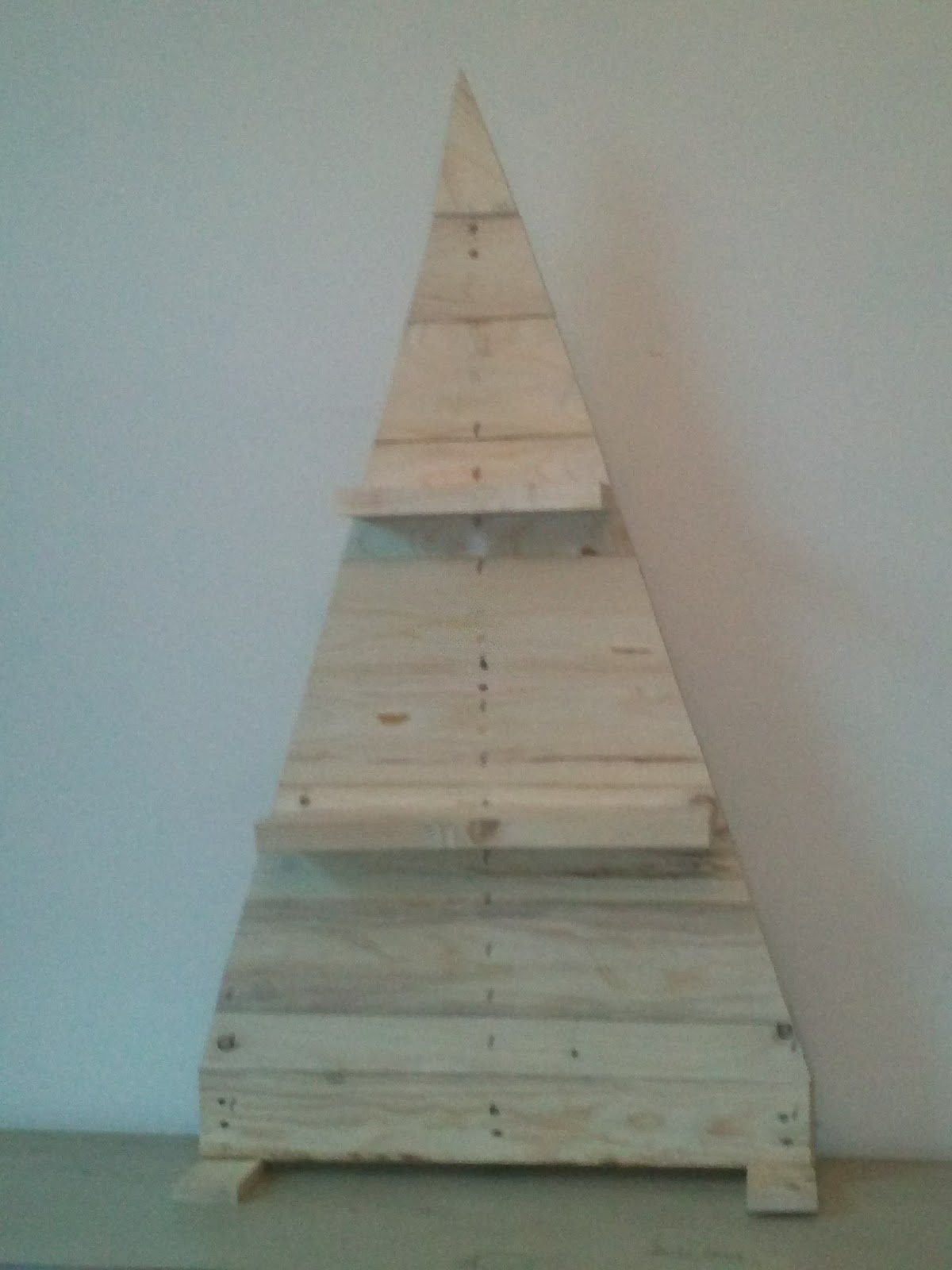 Super Renske's wereld: Kerstboom van pallethout MB-31