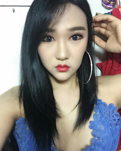 South korean transsexual entertainer harisu