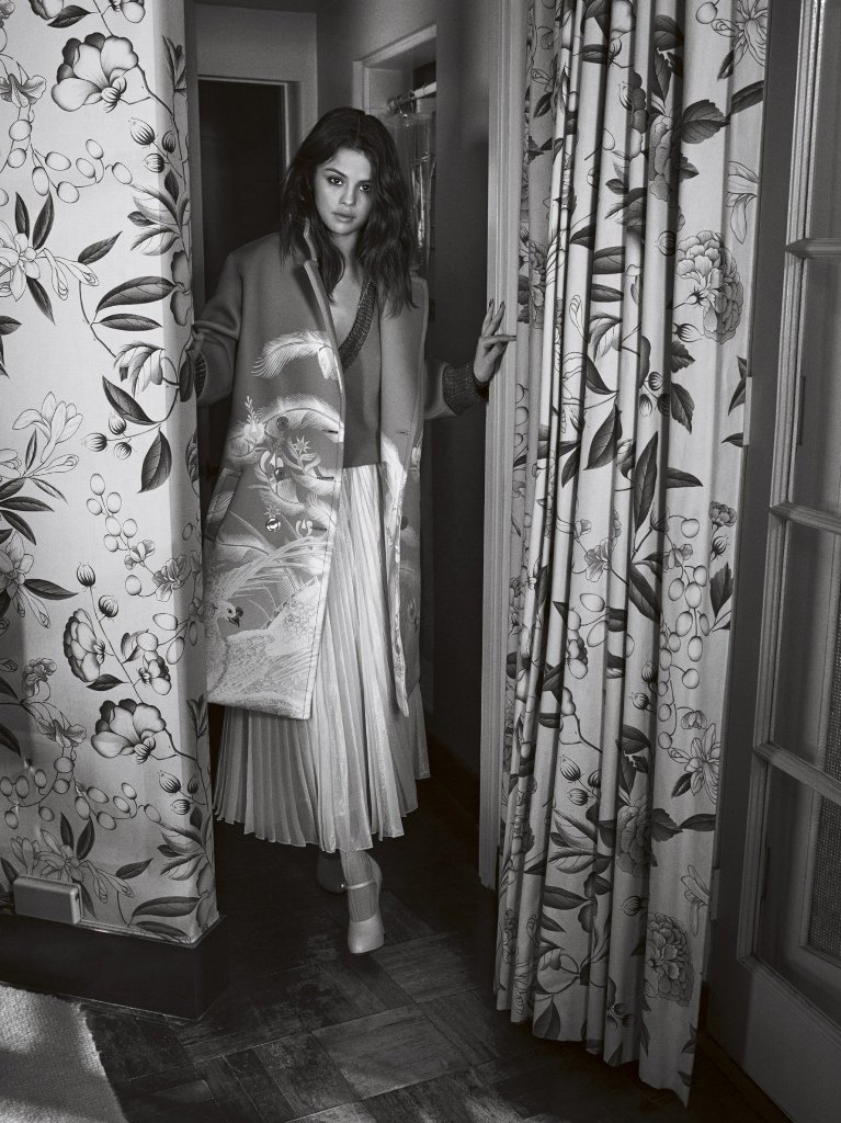 Selena Gomez – Vogue Australia September 2016 | Fashion Magazine