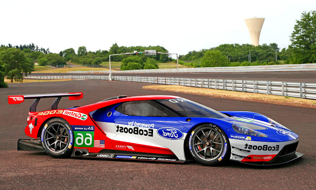 2016 Ford GT Le Mans Race Car Side Wallpaper 