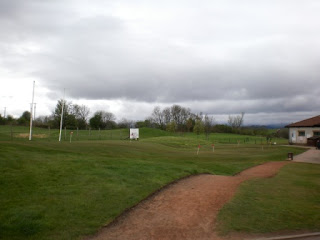 Driving through Bannockburn towards Stirling we popped into Brucefields Family Golf Centre and found a Putting Course there
