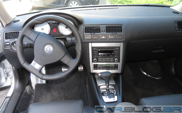 VW Golf Sportline 2.0 Automático - interior