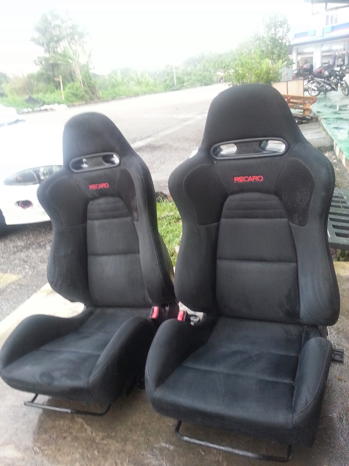 Dingz Garage: Seat Recaro Lancer Evo 9 MR complete