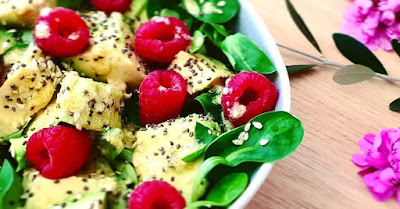 BUDDHA BOWL VEGAN AVOCAT/FRAMBOISES